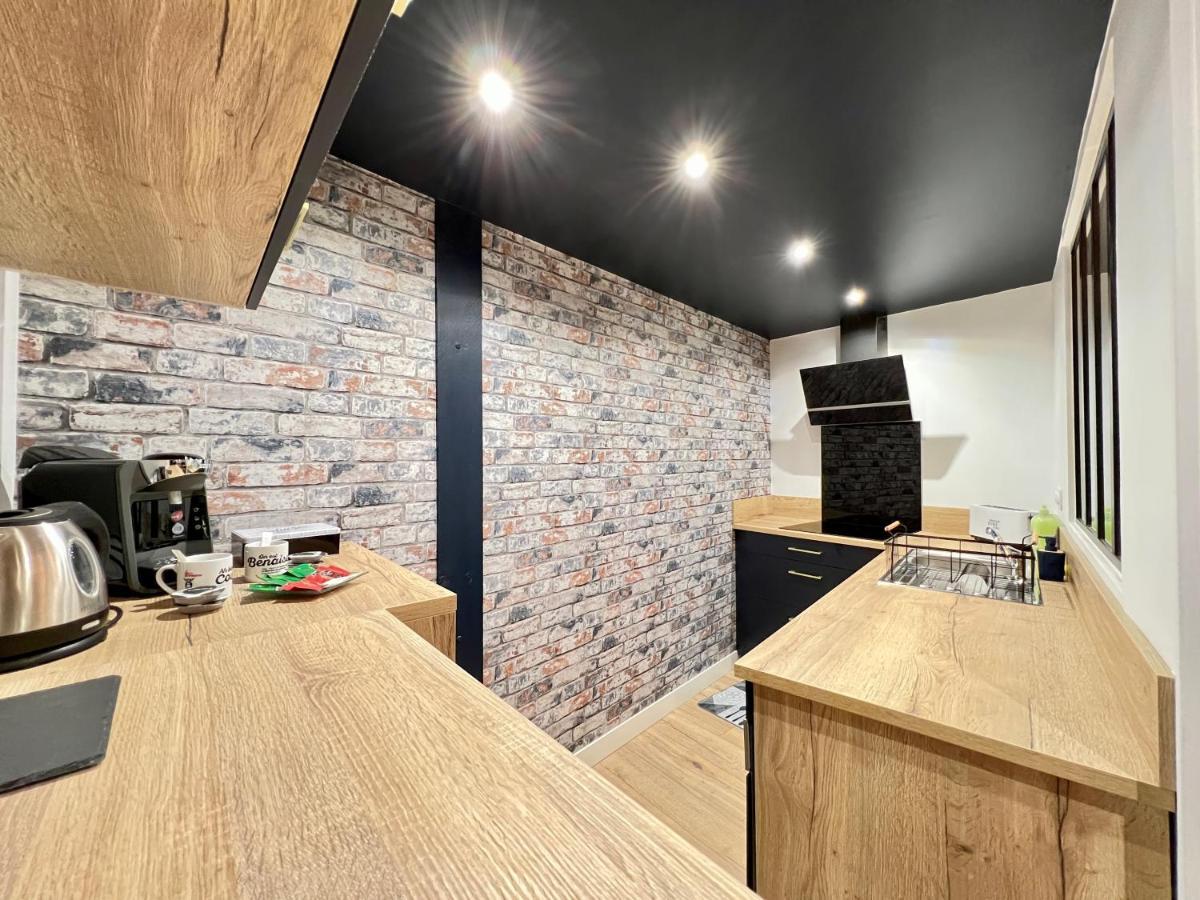 Vila Le Loft ~ A 4 Min De La Gare, Fibre + Parking Prive Poitiers Exteriér fotografie